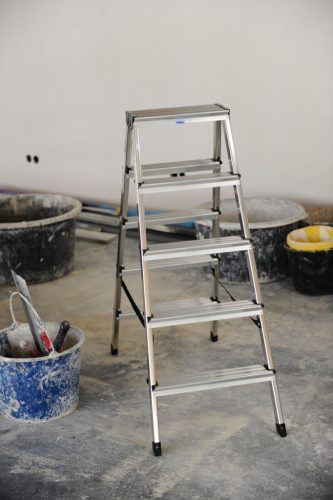 MONTO Dopplo lépcsőfokos két oldalon járható létra, 2x5 lépcsőfok