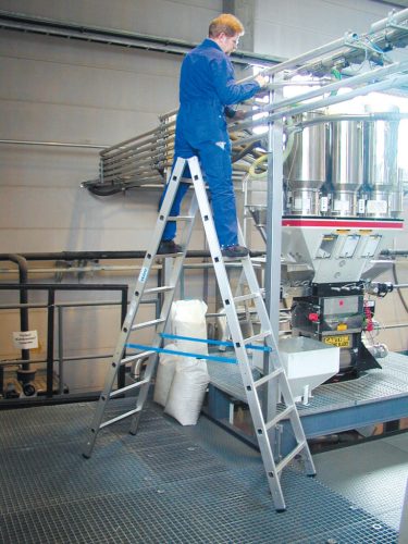 STABILO Létrafokos két oldalon járható létra, 2x8 létrafok