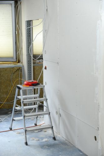 MONTO Treppo két oldalon járható összecsukható fellépő, 2x4 lépcsőfok