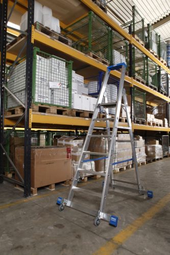 STABILO Gurítható lépcsőfokos állólétra kitámasztóval, 6 lépcsőfok