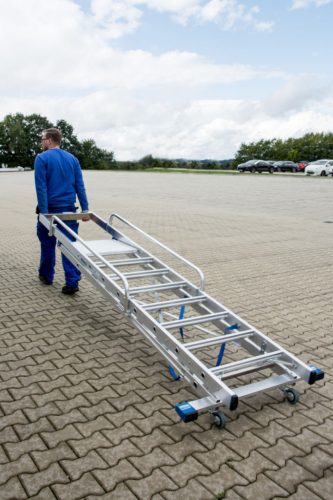 STABILO Lépcsőfokos állólétra nagy dobogóval, 1x8 lépcsőfok