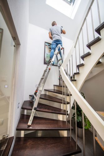 MONTO TeleVario létrafokos teleszkópos csuklós létra 4 szárhosszabbítóval,  4x4 létrafok