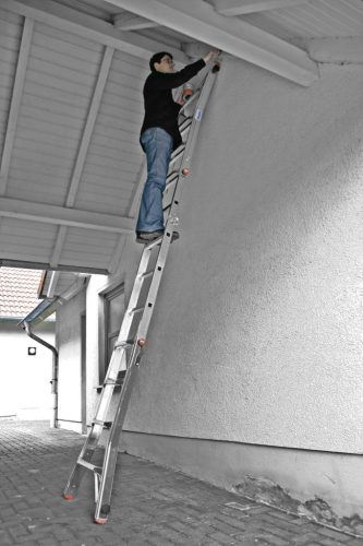 MONTO TeleVario létrafokos teleszkópos csuklós létra 4 szárhosszabbítóval,  4x4 létrafok