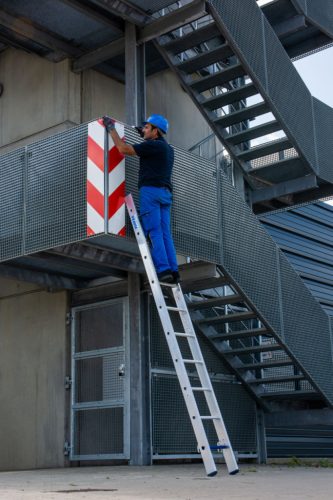 STABILO Sokcélú létra + S ( biztosítás), 3x10 létra-/lépcsőfok