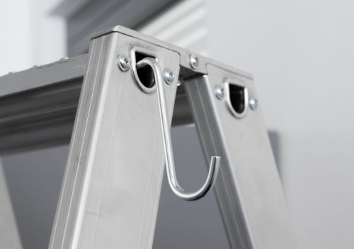 Kivehető vödörtartó kampó